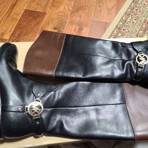 Size 8 Michael Kors riding boots, black with tan top